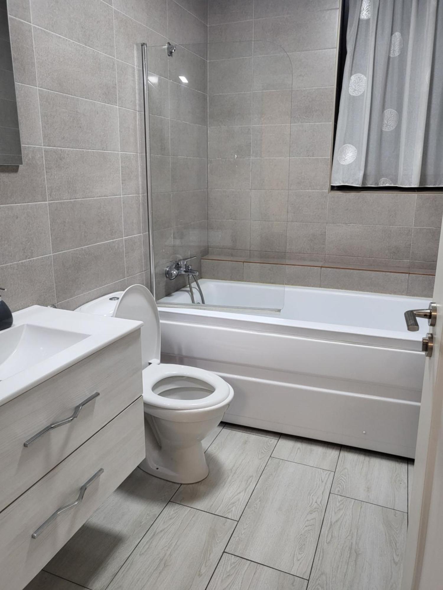 Apartament Alex, Dem Radulescu Râmnicu Vâlcea Esterno foto